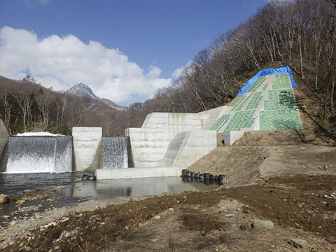 柵内川砂防工事（１号堰堤）